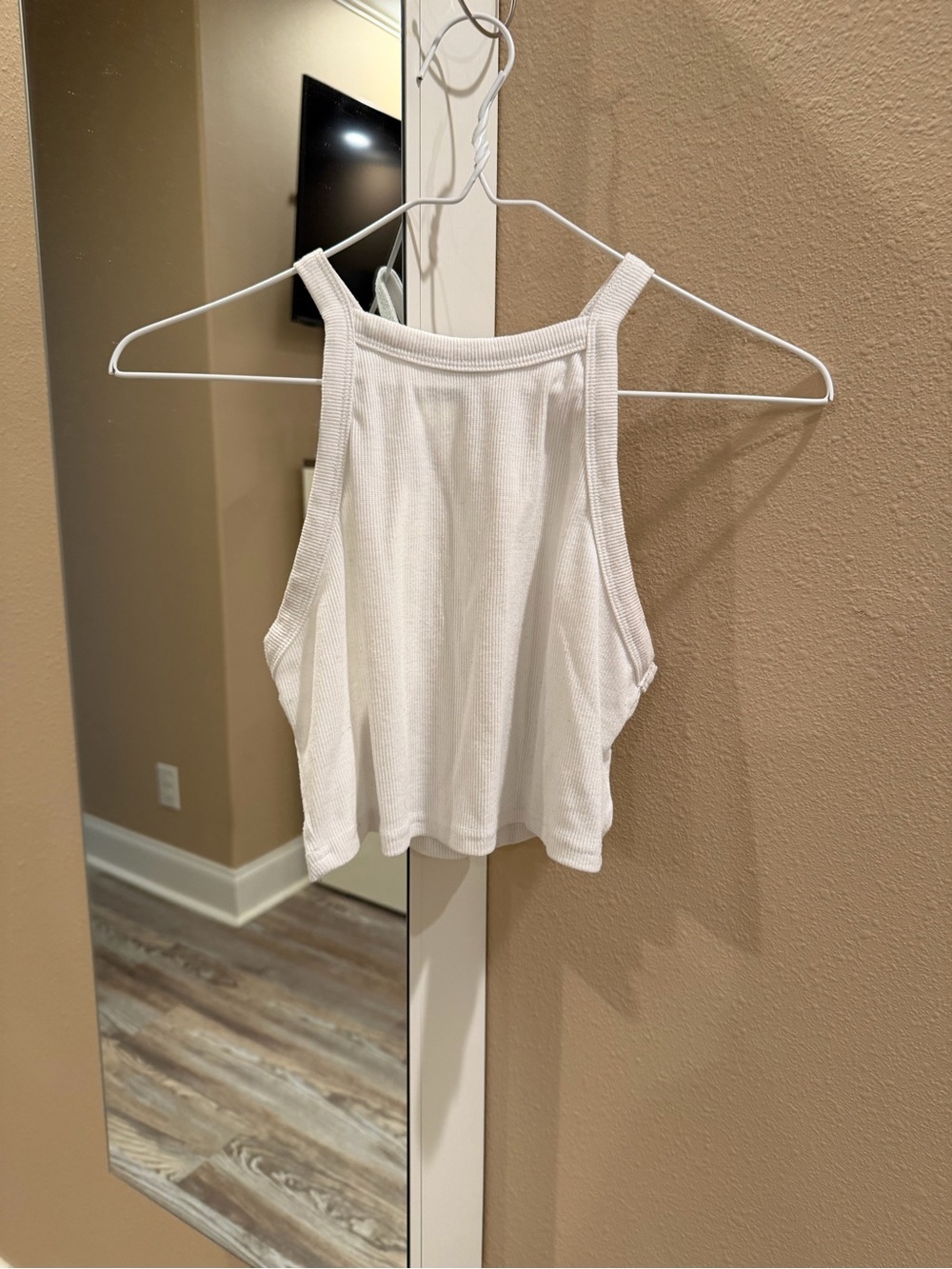 Source Unknown White Ribbed Halter Crop Tank